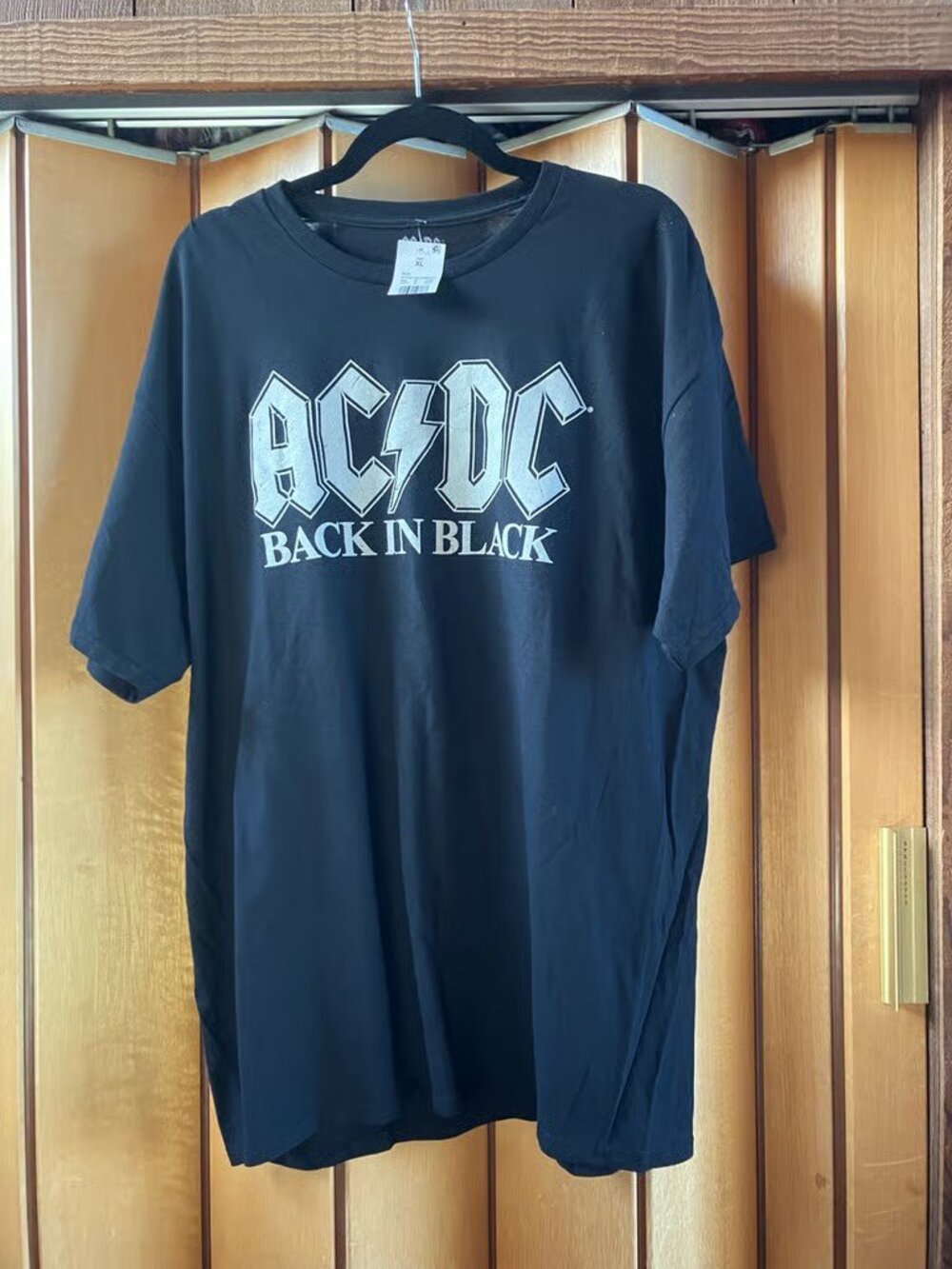 AC/DC Back In Black Tee Shirt Size XL Rock Glam Party Festival